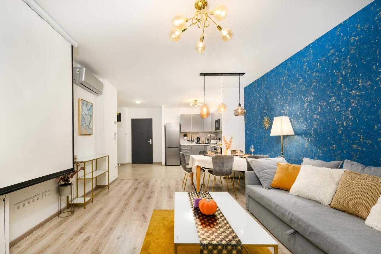 A101 - Liberty Bridge Projection Home With Free Parking Budapest Exterior photo